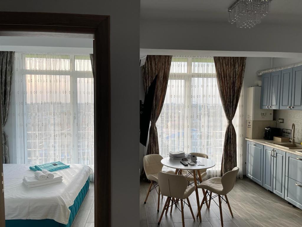 Michael By The Sea - Alezzi Beach Resort Navodari Ngoại thất bức ảnh